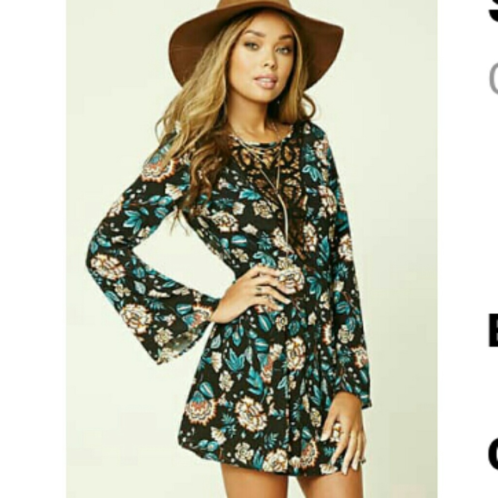 NWOT Crochet front fit and flare dress